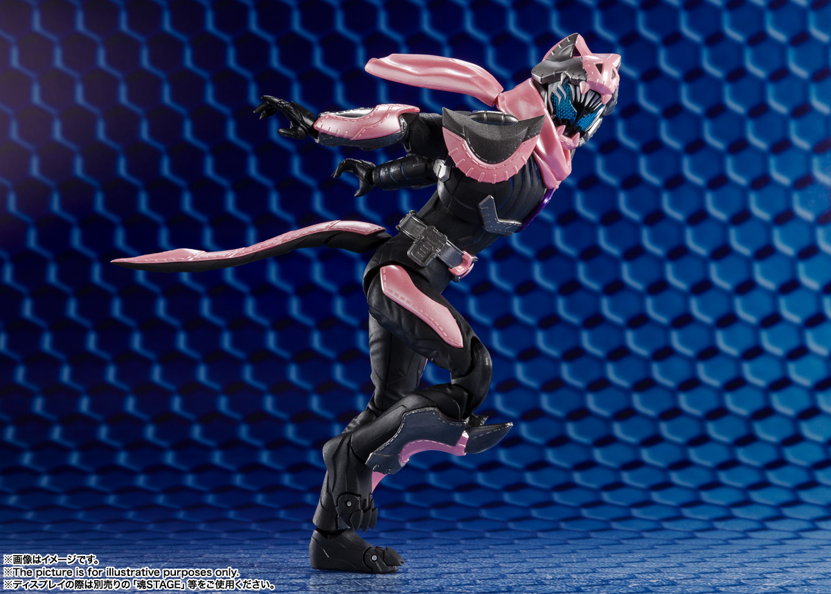 S.H.Figuarts 仮面ライダーゼロワン ライジングホッパー 50th