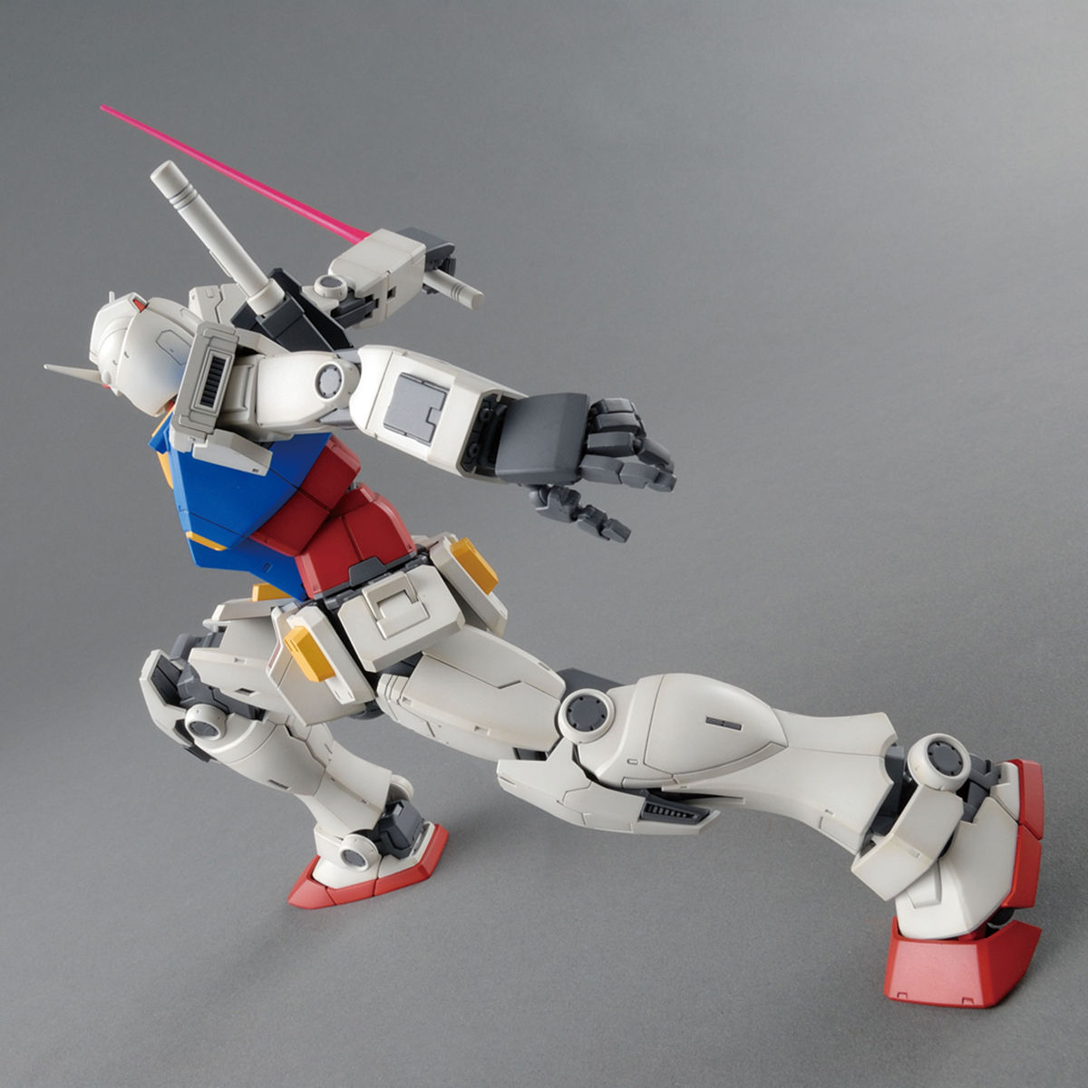 MG 1/100 RX-78-02 ガンダム（GUNDAM THE ORIGIN版） タムタム