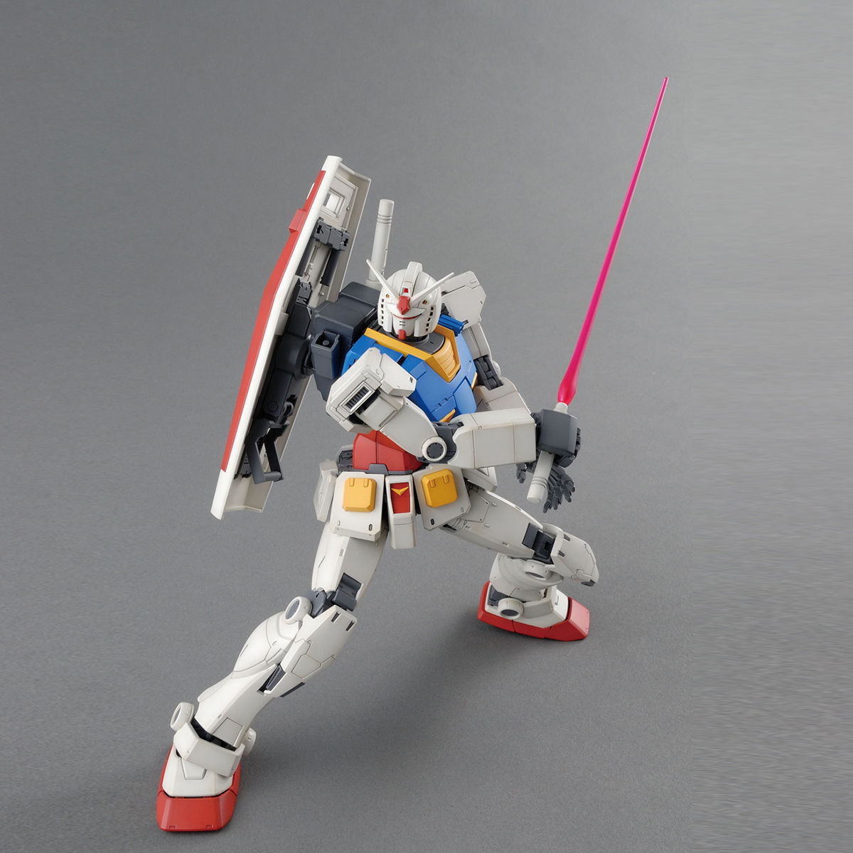 MG 1/100 RX-78-02 ガンダム（GUNDAM THE ORIGIN版） タムタム