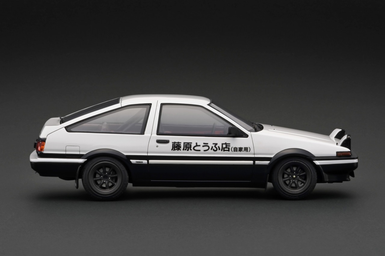 1/18 INITIAL D Toyota Sprinter Trueno 3Dr GT Apex (AE86) White