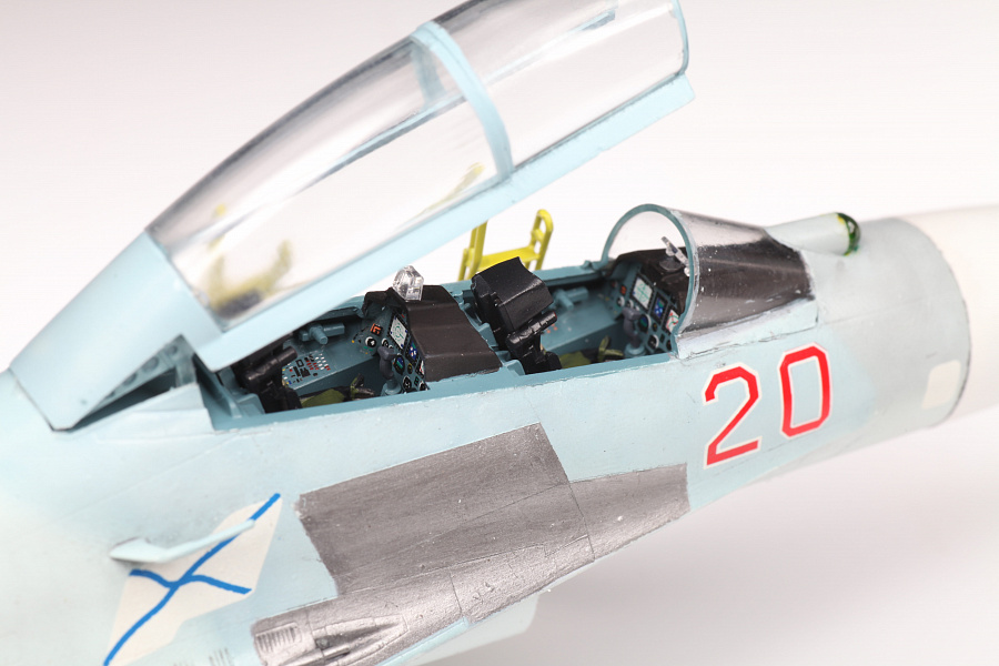 1/72 スホーイ SU-27UB フランカーC 複座練習機 タムタムオンライン 