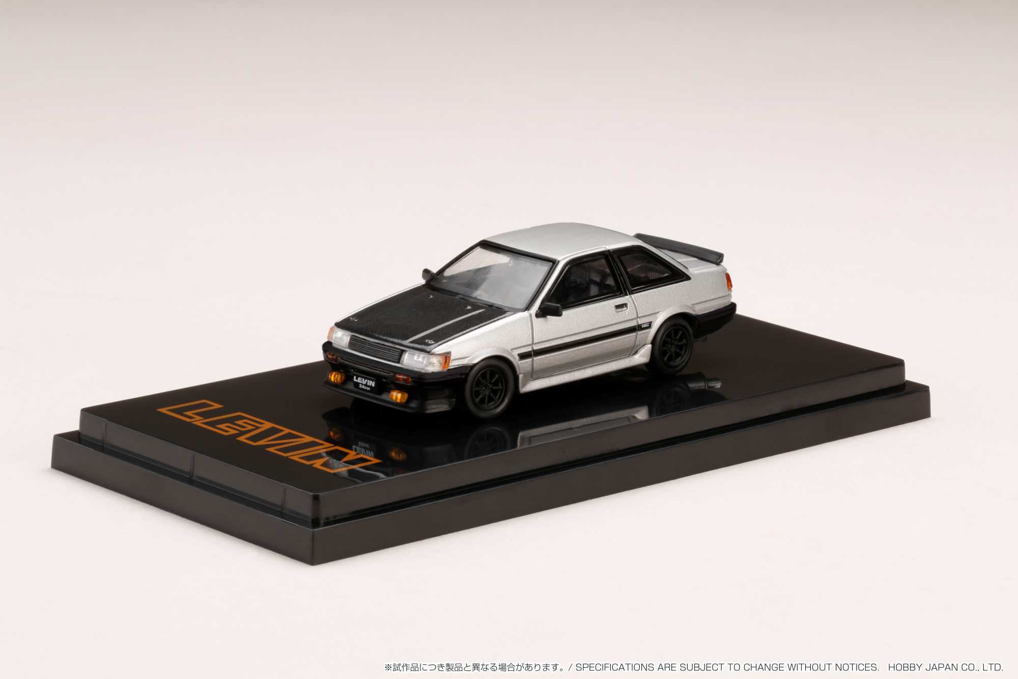 1/64 トヨタ カローラ レビン 2ドア AE86 カーボンボンネット シルバー / ブラック タムタムオンラインショップ札幌店 通販